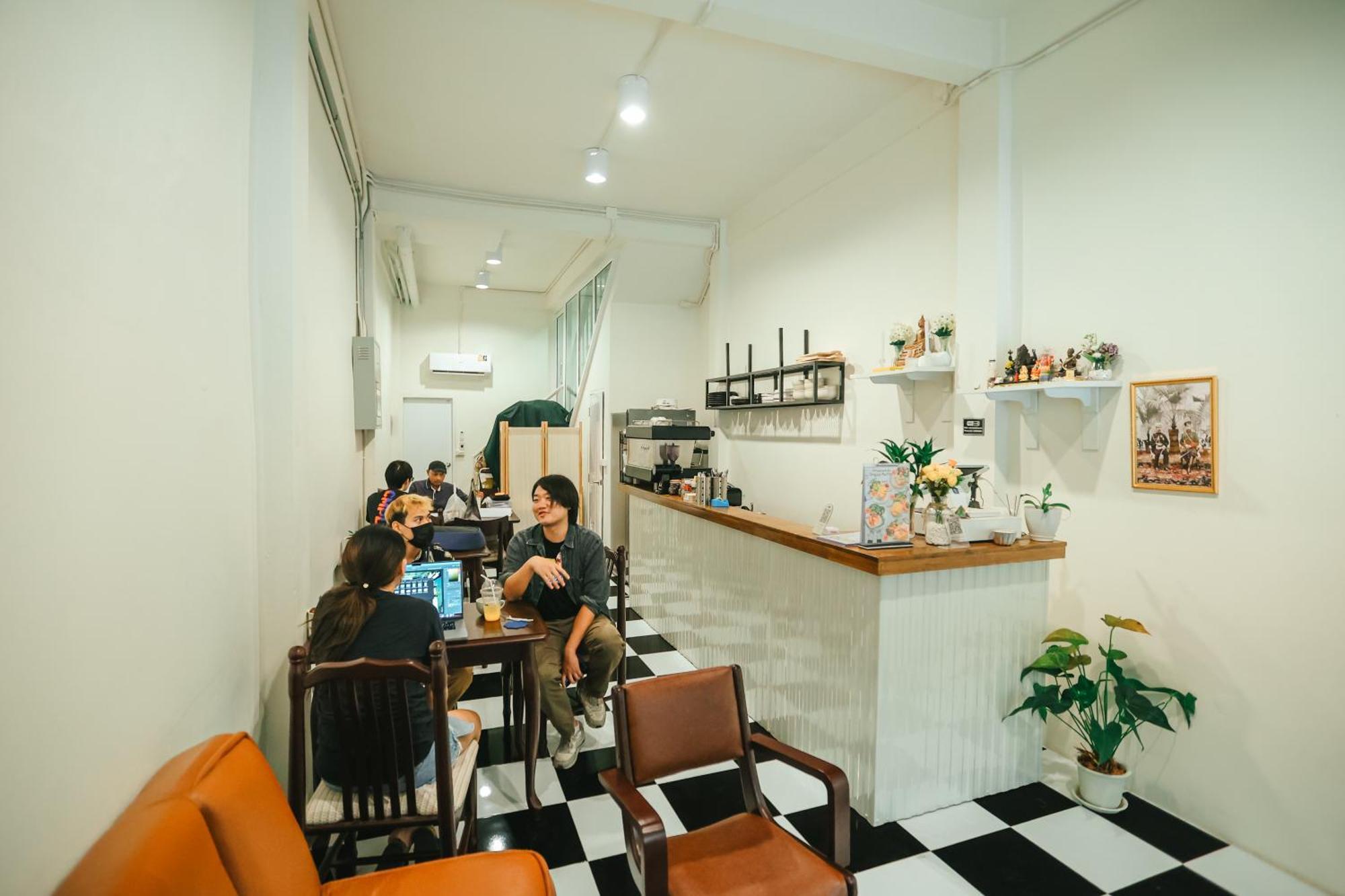 Noir Cafe And Hostel Chinatown בנגקוק מראה חיצוני תמונה