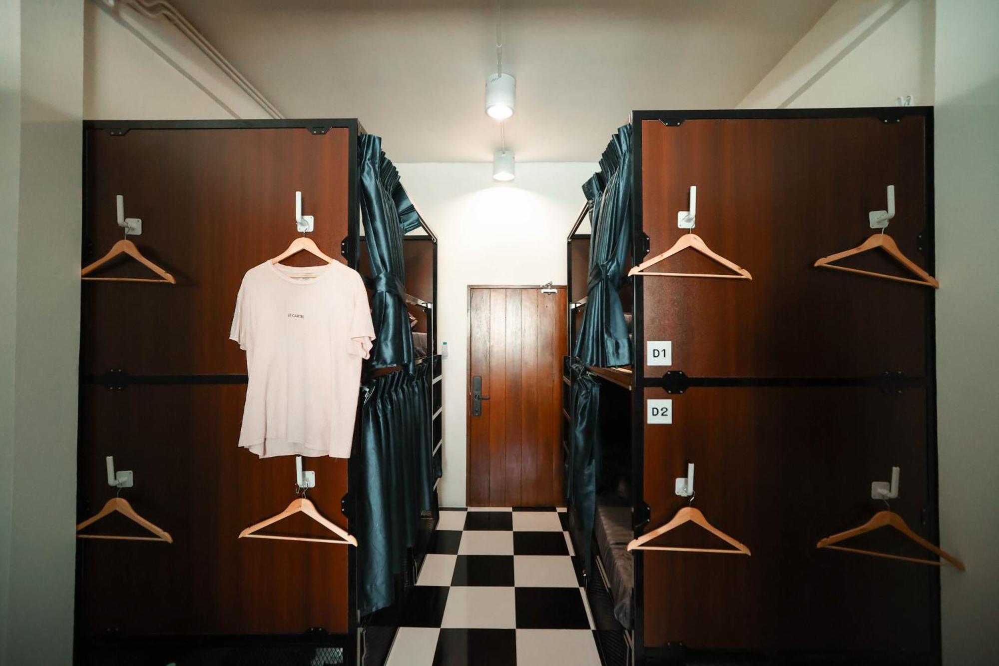 Noir Cafe And Hostel Chinatown בנגקוק מראה חיצוני תמונה