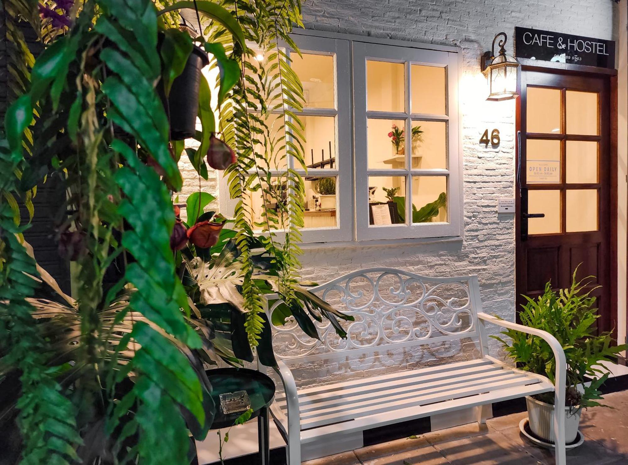 Noir Cafe And Hostel Chinatown בנגקוק מראה חיצוני תמונה