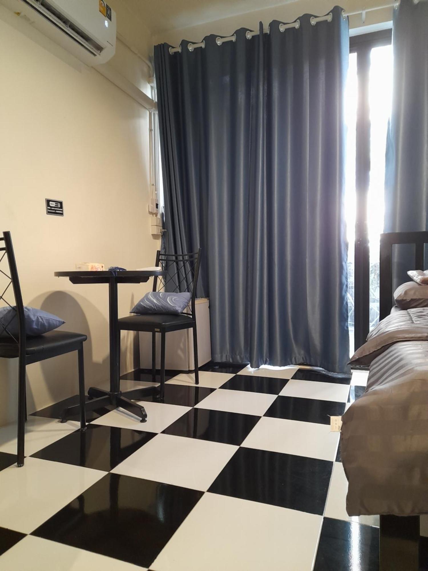 Noir Cafe And Hostel Chinatown בנגקוק מראה חיצוני תמונה